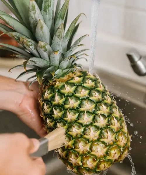 Como hacer tepache con cascara de piña 🍍 - Recetas Fáciles